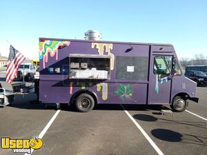 20' Ford E350 Food Truck with Solar Panels & Pro-Fire Suppression