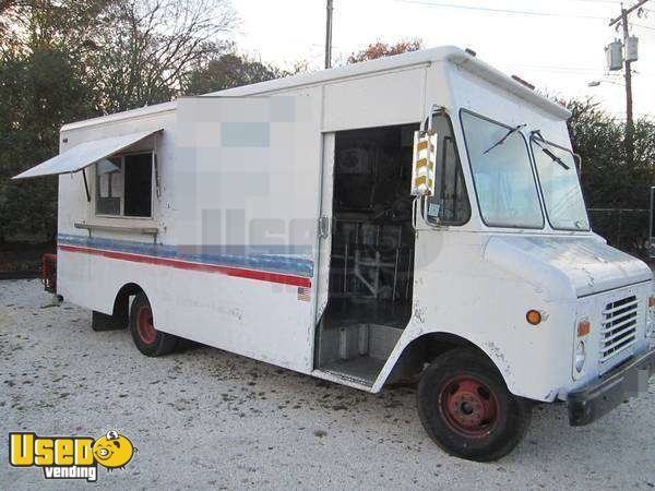1989 - Chevy P30 Mobile Kitchen Food Truck