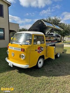 Vintage - 1976 14' Volkswagen T2 Van | Lunch Serving Food Truck