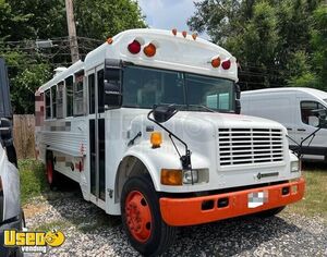 2000 - International 3800 All-Purpose Street Food Truck| Mobile Food Unit