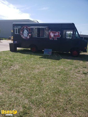 Used 20' Chevy P350 Step Van Kitchen on Wheels/Food Truck Condition