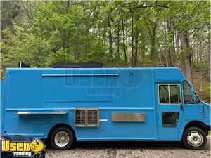 2011 Workhorse W62 All-Purpose Food Truck with NSF Certified Equipment