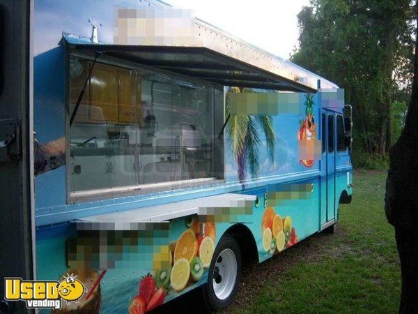 1998 - Chevy P30 Food Truck