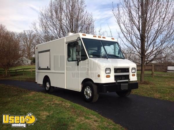 Used 2006 12' Ford Utilimaster Step Van Kitchen Food Truck/Mobile Food Unit