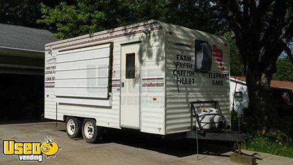 1995 - 16 x 8 Play-Mor JW30 Fried Food Concession Trailer