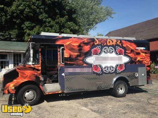 23' Used Chevy P30 Step Van Food Truck