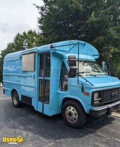 Well Maintained - GMC Vendura G3500 All-Purpose Food Truck