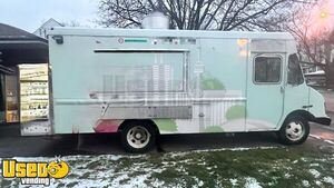 Loaded 23' 2000 GMC Workhorse Mobile Kitchen Food Truck w/ 2019 Kitchen Buildout