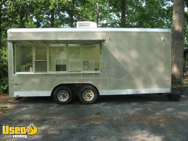 2004 - 20 x 7 Wells Cargo Concession Trailer