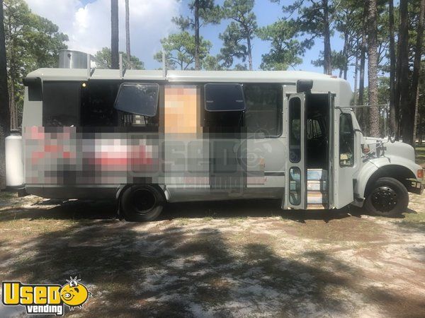 International Mobile Kitchen Food Truck