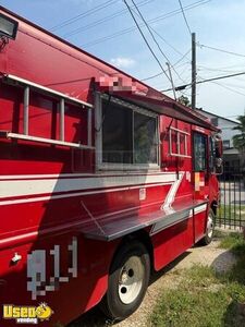 2003 Chevrolet P-30 Diesel All-Purpose Taco Food Truck Mobile Food Unit