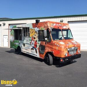 2009 - 34' Workhorse Diesel Brick-Oven Pizza Truck / Mobile Pizzeria