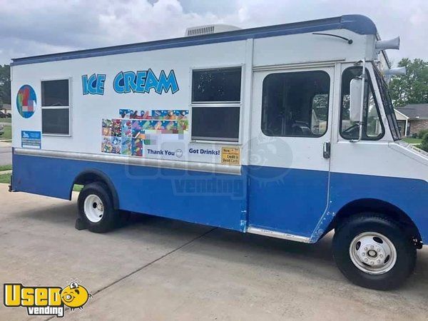 Classic 1988 Automatic Chevrolet P30 Ice Cream Truck