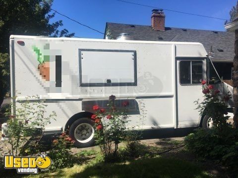 Freightliner MWC Mobile Kitchen Food Truck