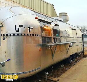 Vintage 1968 Airstream International 25' Refurbished Kitchen Vending Trailer