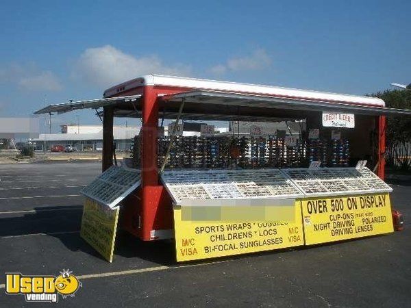2005 - 17.7 Wells Cargo Retail Display / Concession Trailer