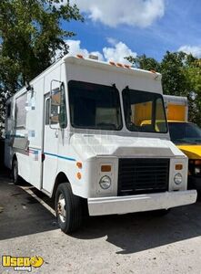 Chevrolet P30 Loaded Professional Mobile Kitchen Food Concession Truck