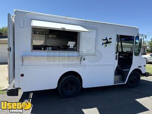 Well Equipped - 2002 21' Workhorse P42 All-Purpose Food Truck