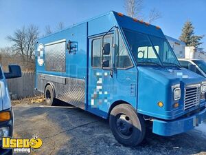 2005 18' Chevrolet Workhorse Food Truck with Pro-Fire Suppression