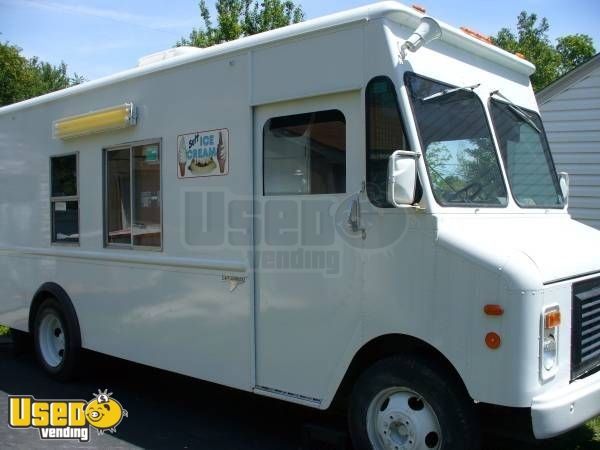 GMC Grumman Stepvan Food & Ice Cream Truck- Loaded