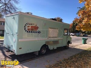 23' Chevrolet Step Van Food Truck with New Motor/ Kitchen Mobile Unit
