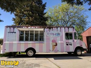 Chevrolet P30 Diesel Step Van Ice Cream Truck / Mobile Ice Cream Parlor