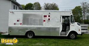 Ready to Work - Chevrolet P30 Kitchen Street Food Truck
