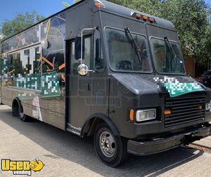 26' Chevrolet P30 Diesel Commercial Kitchen on Wheels Food Vending Truck