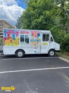 Chevrolet P30 Step Van Ice Cream/Smoothie Truck with Music Box