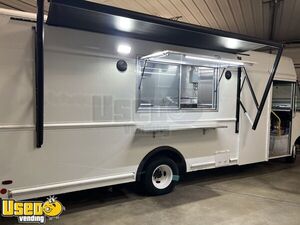 Ford F450 Food Truck w/ Newly Built 2025 Kitchen w/ All New Equipment