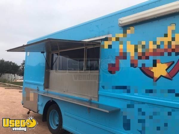 Low Mileage 2004 Freightliner MT3 Cargo Van Food Truck / Mobile Kitchen