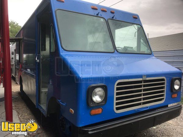 GMC 24' P35 Step Van Mobile Kitchen Food Truck with Commercial Equipment