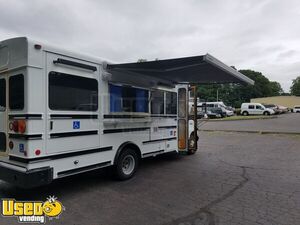 Well Equipped - 2006 26' Ford E450 All-Purpose Food Truck