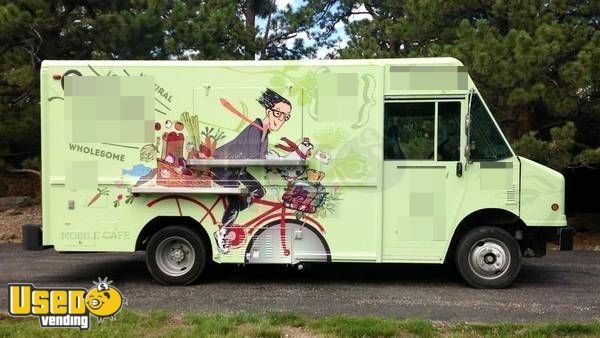Freightliner Food Truck / Mobile Kitchen