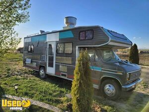 Renovated and Fully - Equipped Ford Econoline Mobile Kitchen Food Truck