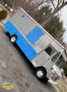 Used Chevrolet Step Van Kitchen Food Truck with Fire Suppression System