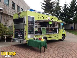 Established Biz - Turnkey 2001 22' Workhorse Mobile Kitchen Food Truck Licensed & Loaded