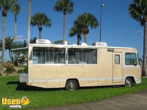 1994 - Fleetwood Flair Custom Food Truck Mobile Kitchen