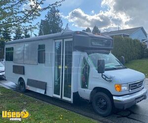 2007 Ford E450 Diesel Food Truck / Ready to Roll Kitchen on Wheels