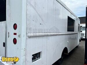 Versatile - 2004 26' International All-Purpose Food Truck