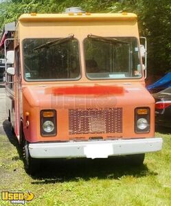 Turnkey Chevy P30 Grumman-Olson 18' Step Van Kitchen Food Truck