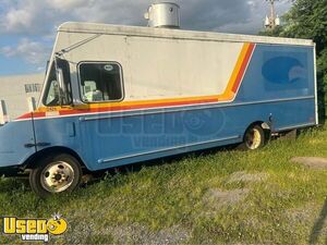 Well Equipped - 2004 Chevrolet All-Purpose Food Truck