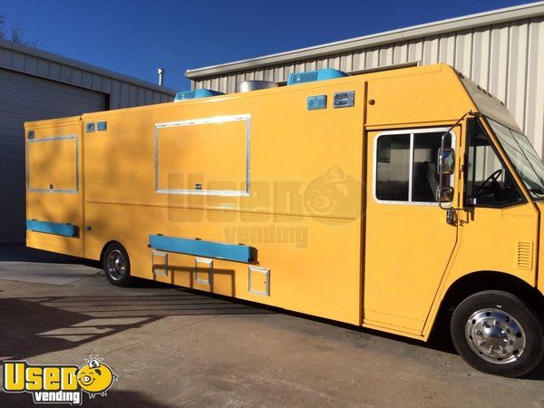 2014 Freightliner Food Truck