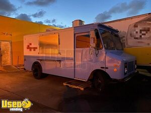 Chevrolet P90 Kitchen on Wheels / Food Truck with Pro Fire Suppression