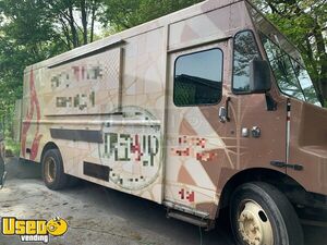 29' Freightliner MTD45 Wood-Fired Pizza Truck / Pizzeria on Wheels