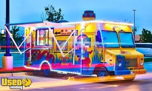 Attention-Grabbing Chevrolet GMC 17' P30 Step Van Low Mileage Kitchen Food Truck