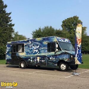 Inspected 2003 Ford E450 Utilimaster 26' Professional Kitchen Food Truck w/ Jasper Engine