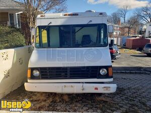 Preowned -  2003 Chevy Workhorse All-Purpose Food Truck