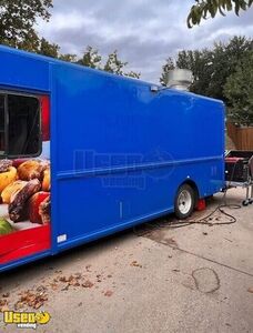 Like-New 2006 Freightliner Kitchen Food Truck | Street Food Unit