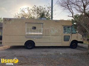2002 Chevrolet Utilimaster Kitchen Food Truck with Pro Fire Suppression